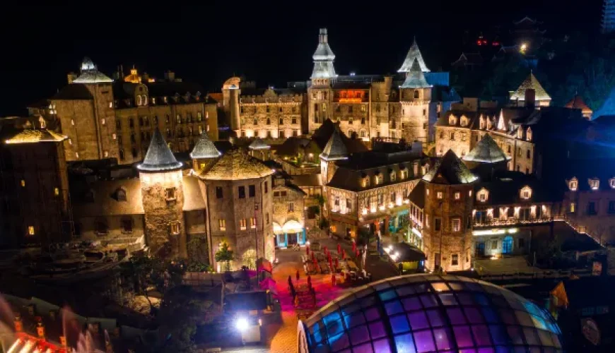 ba na hills - night